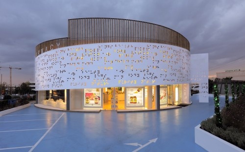 Commercial Design - Placebo Pharmacy by KLab Architecture